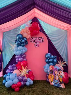 Kpop demon balloon garland new