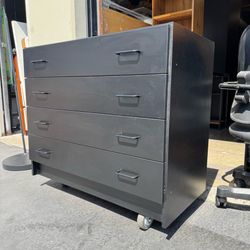 Black Vintage Mid Century Modern 4 Drawer Chest Dresser Good Condition