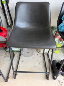 4 Bar stools