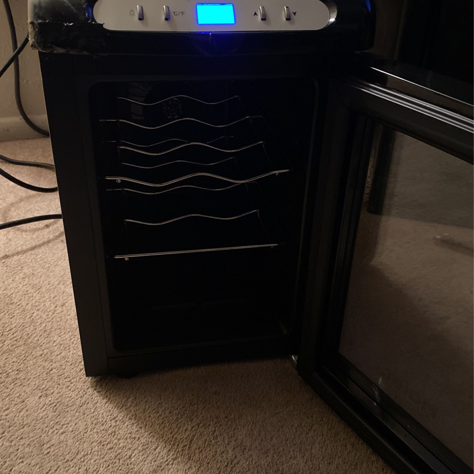 Haier Wine Or Beverage Cooler for Sale in Glendale, AZ OfferUp
