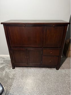 Beautiful, solid, heavy wood, Desk, Amish made