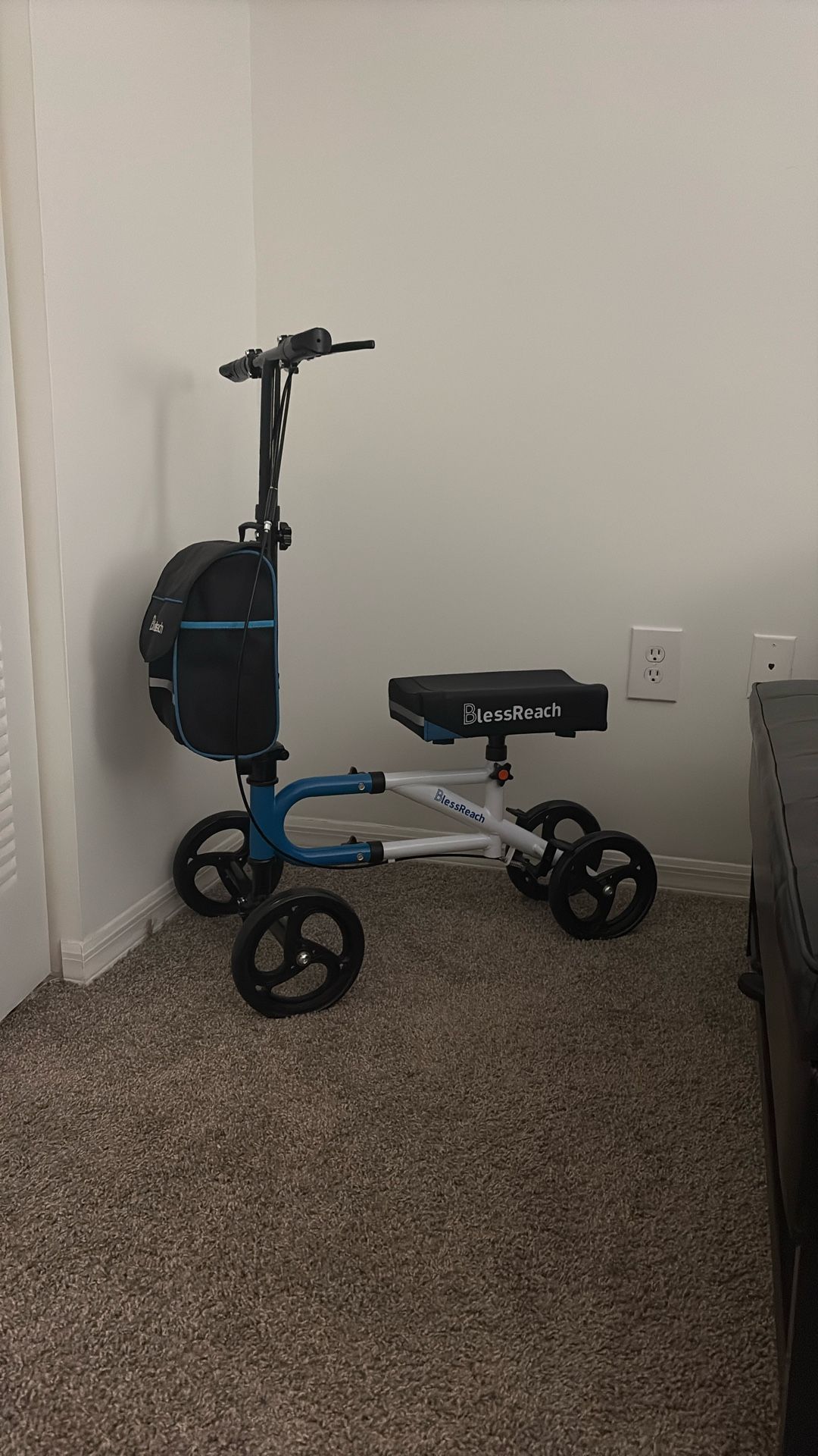 Knee scooter