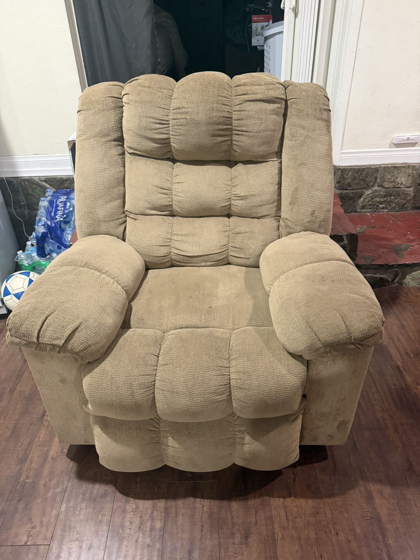 Recliner Chair 