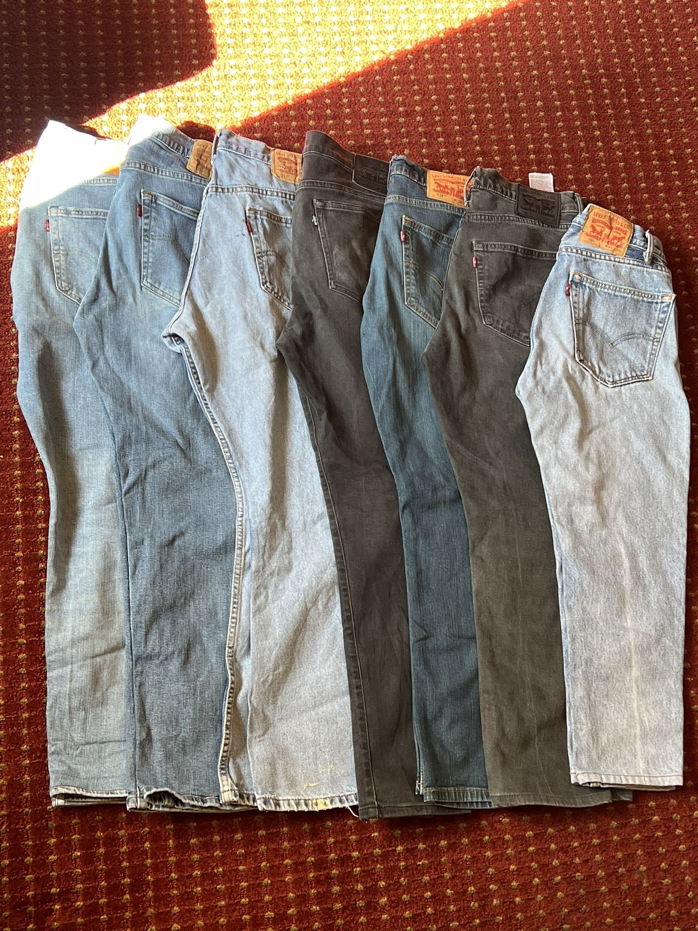 🚨 LEVI’S JEANS LOT - RIO RANCHO PICKUP TODAY ONLY!