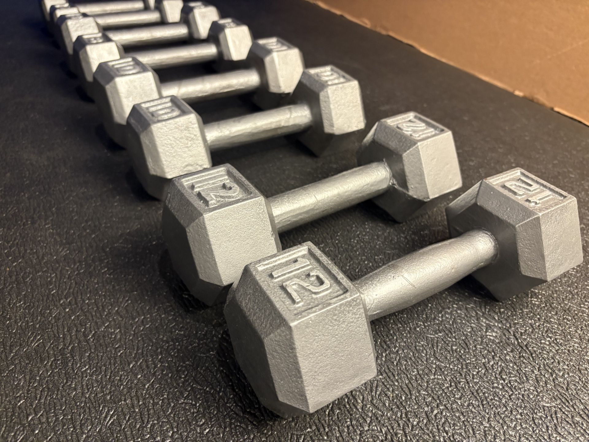 Cast Iron Hex Dumbbells 4 Begginers. 5s, 8s, 10s, 12s pounders. Brute 70#