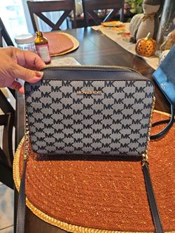 Michael Kors crossbody purse