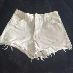 women’s levi shorts 