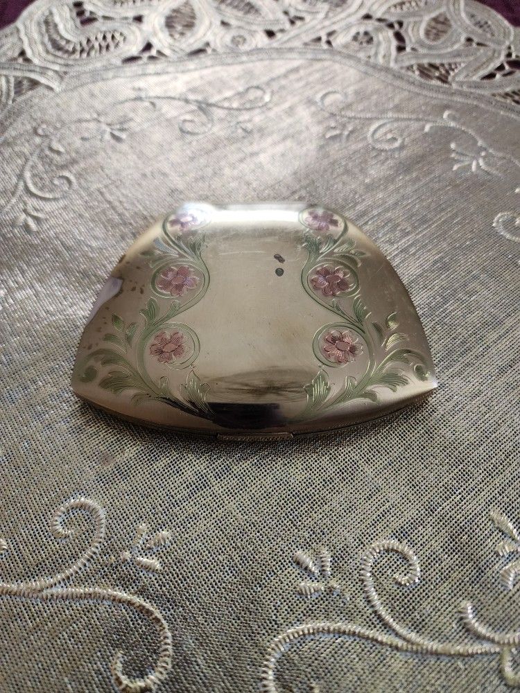 VTG BRASS POWDER COMPACT