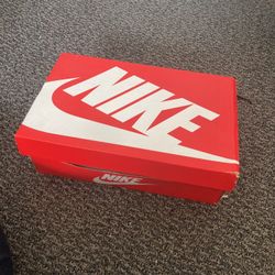 Like New Nike Women Shoes 