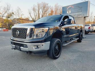 2017 NISSAN TITAN