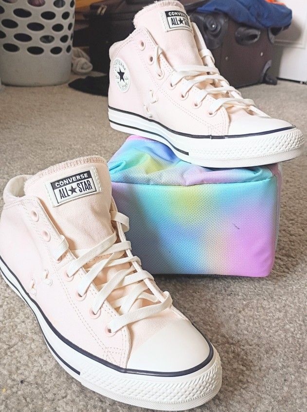 Women's Converse All-Star Shoes Size 11