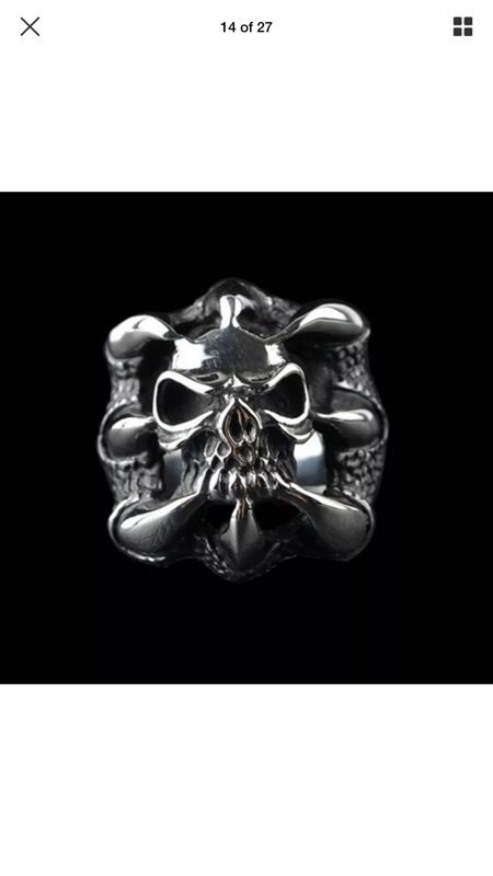 Skull with claws 1/2 price