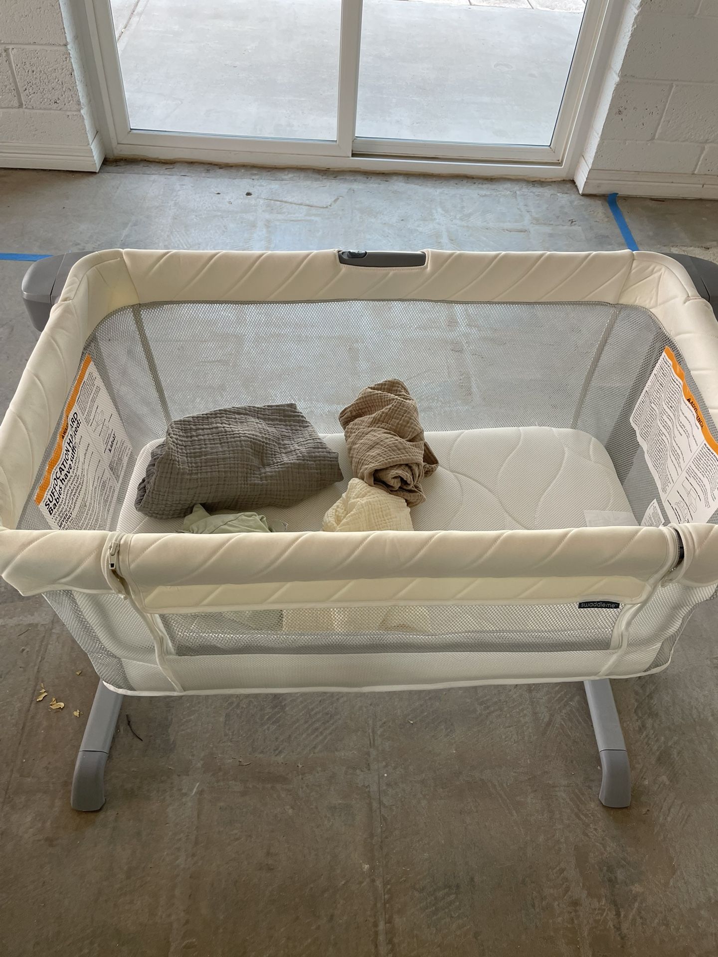 Snuggle Me Bassinet