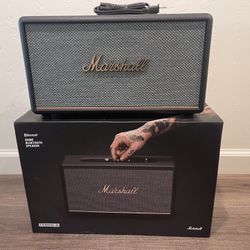 bosina marshall 3 esta nueva 