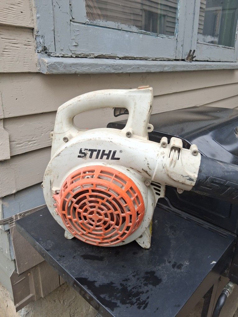 Stihl Leaf Blower And Vacuum