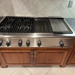 Thermador Professional cook Top And hood 