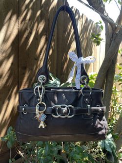 Brown pebbled shoulder bag