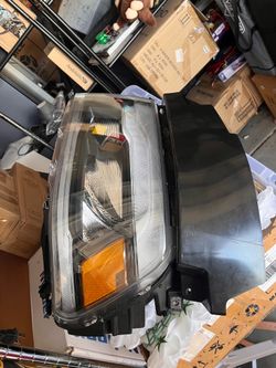 LED headlight assembly for a 2019–2024 Dodge Ram 1500 or 2500/3500 truck.