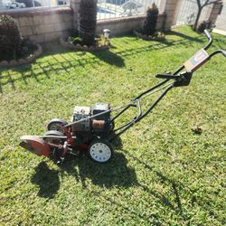 3.5 HP Briggs & Stratton edger