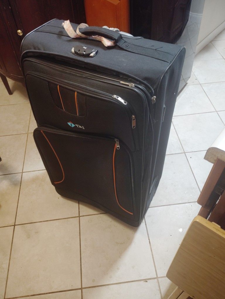 Xtra Xtra Large Luggage Bag