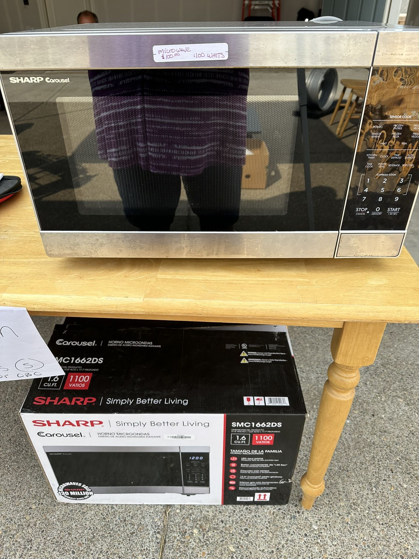 Sharp Microwave 1100 Watts Habla Espanol