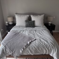 Queen Bed & End Tables