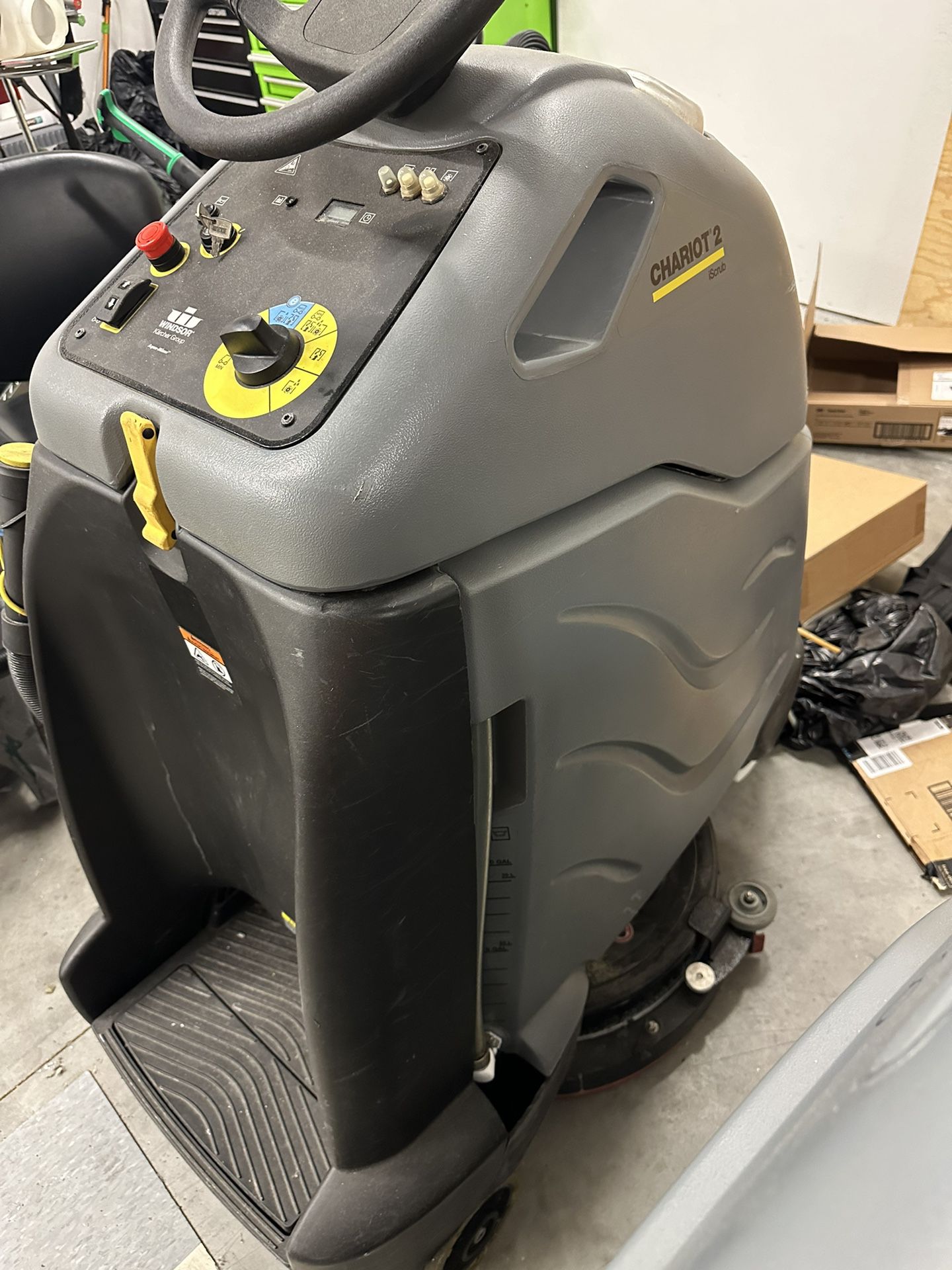 Karcher Chariot 2 Ride On Scrubber and Vacuum U