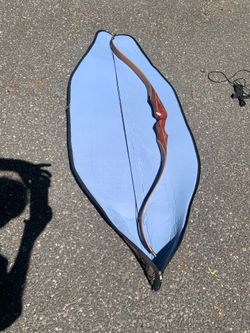 Martin Dreamcatcher 50 lb recurve bow right handed 60 inch with bow string