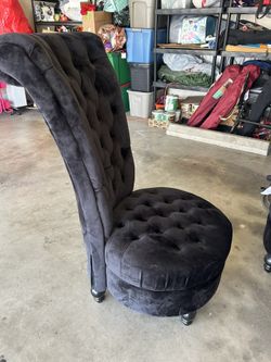 Decorative Lounge Chairs (2 Pair)