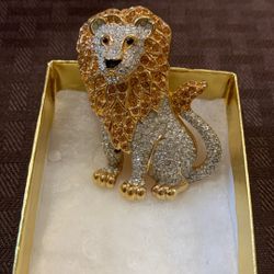 Lion Brooch
