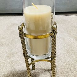 Vintage Brass 4 Legged Candle/flower Holder
