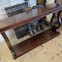 Gorgeous Console Table $100 Gilbert And Ray Rd. Check All Pics And Offers.