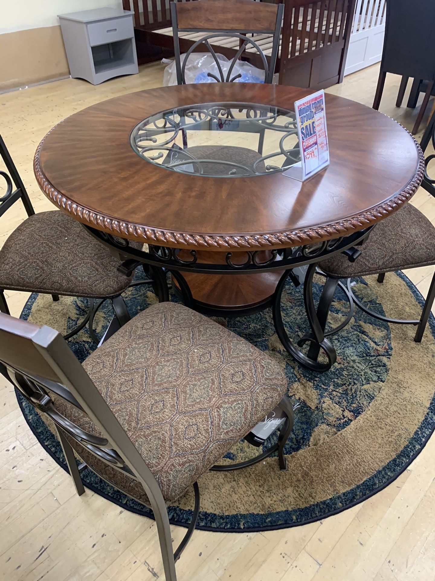 5 Piece Dining Set ON SALE