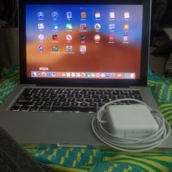 Apple MacBook  Pro