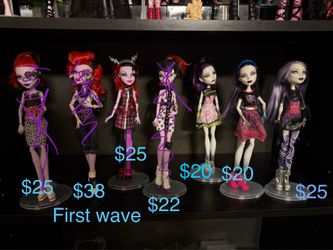Monster high dolls