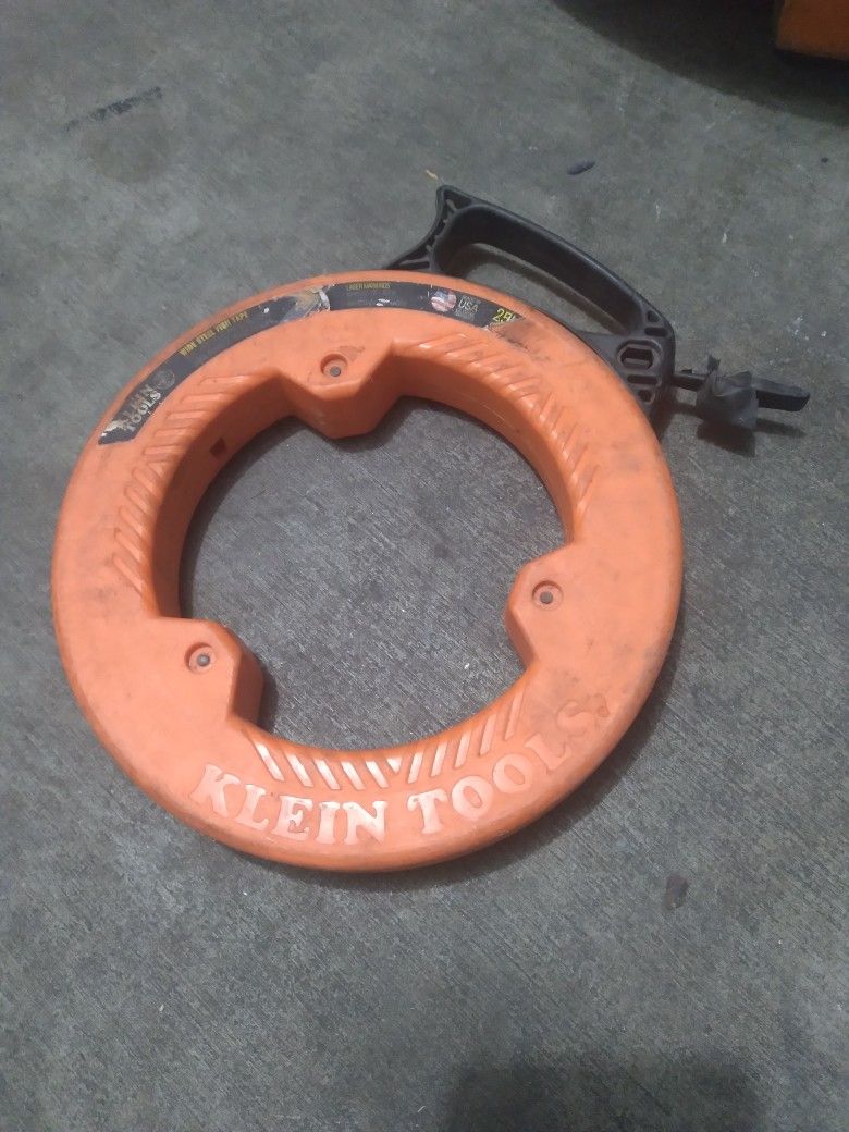 Klein 25' Fish Tape