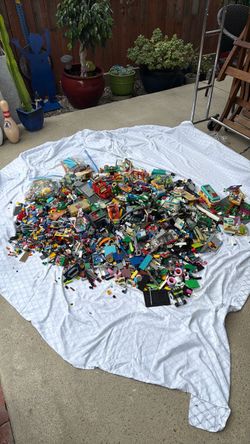 Legos 52 Pounds