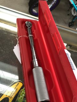 Snap torque wrench