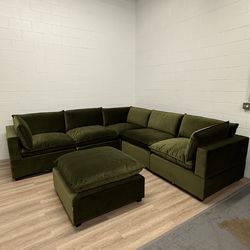 Bellamia Collections Luna 5-piece modular sectional w/ottoman