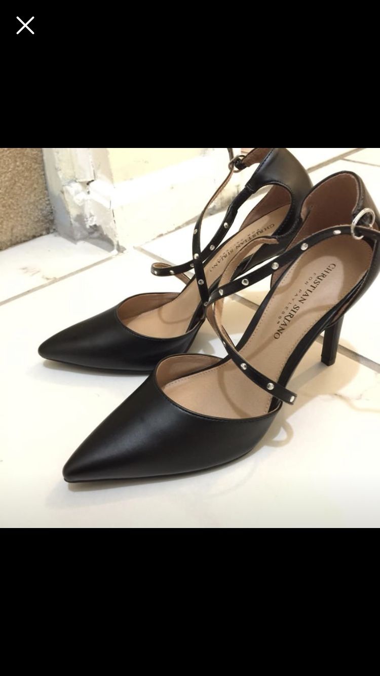 Black heels women’s shoes size 8.5