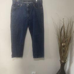 Men’s Levi’s blue jeans