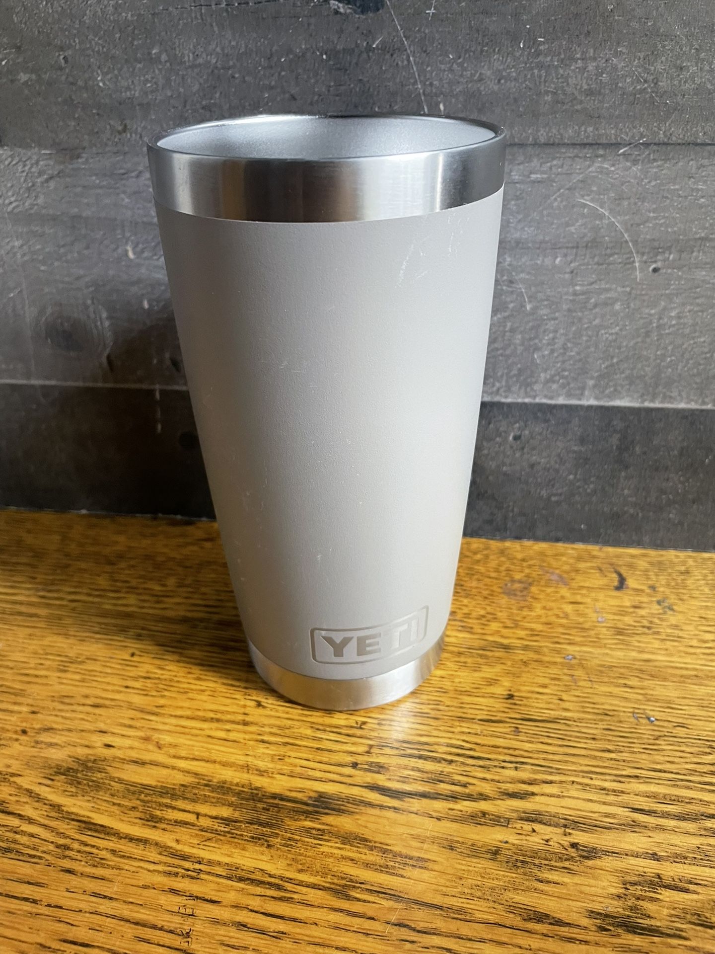 Yeti, 24 Oz for Sale in Tualatin, OR - OfferUp