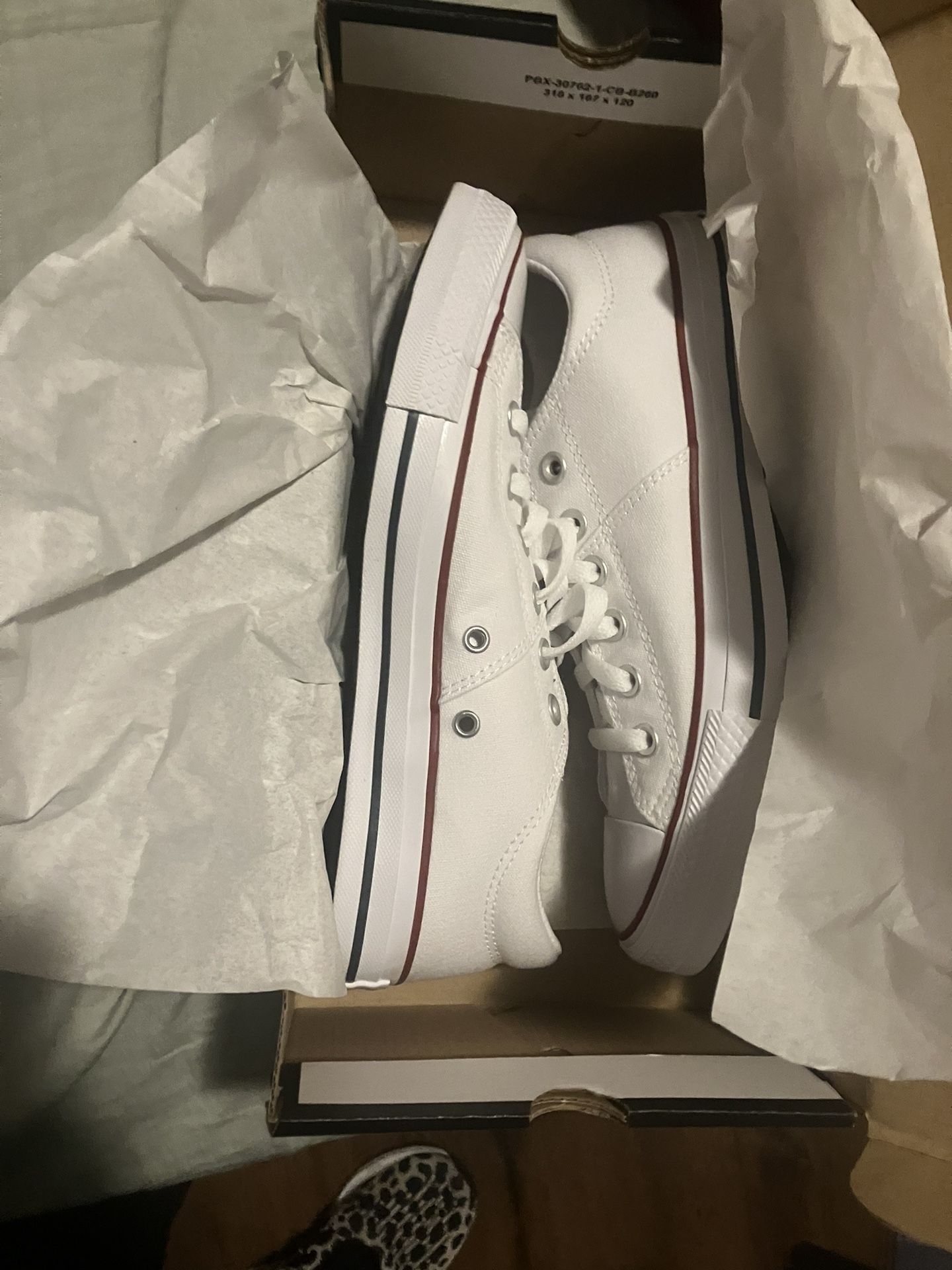 Converse Shoes, White, Size 9