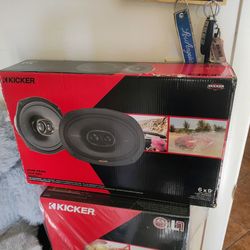 Kicker 6x9 3-Way Car Speakers 300W