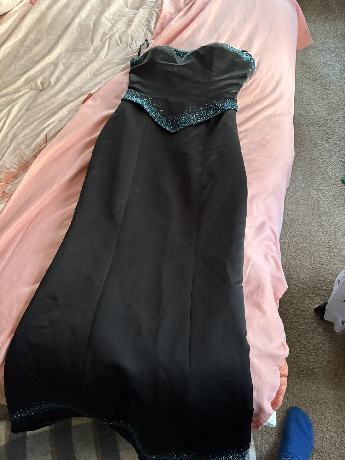 Stunning Black Elegant Dress 