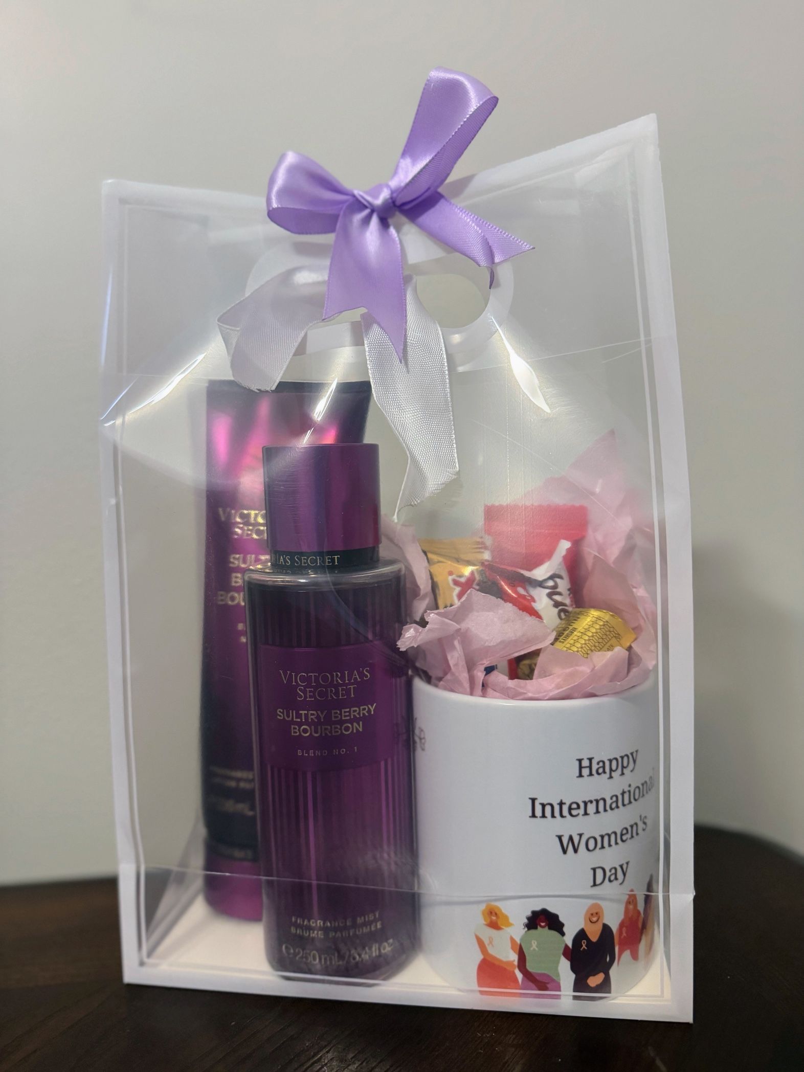 “Celebrate Her! The Perfect Women’s Day Gift” 2. “Make Her Smile! Special Gifts for Women’s Day” 3. “Because She Deserves It – Women’s Day Gifts