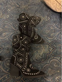 Black western boots with silver studs size 8