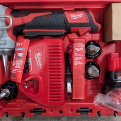 2474-22 M12 Milwaukee Pex Expander Tool Kit NEW