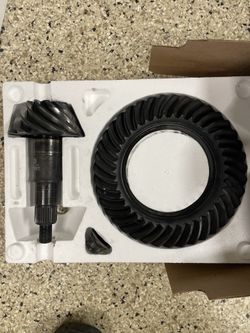 Ford Performance Ring And Pinion Gear Set 8.8" Rear Axle 1(contact info removed) (3.55 Gear Ratio)