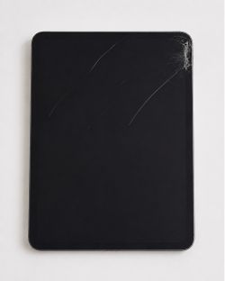 2025 iPad Pro 13” 256GB Cellular – Broken Screen – Retail $1,599